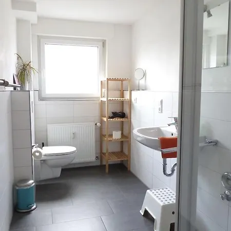 شقة Yvonne Sigg روست