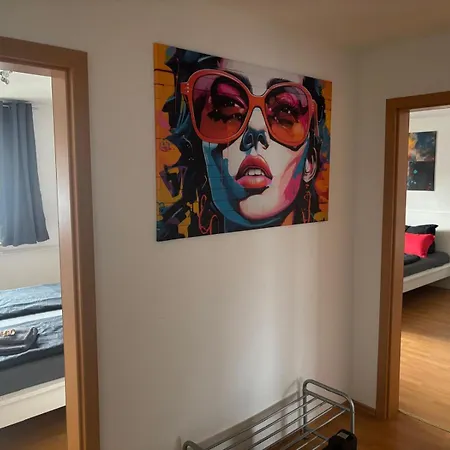 Yvonne Sigg شقة روست